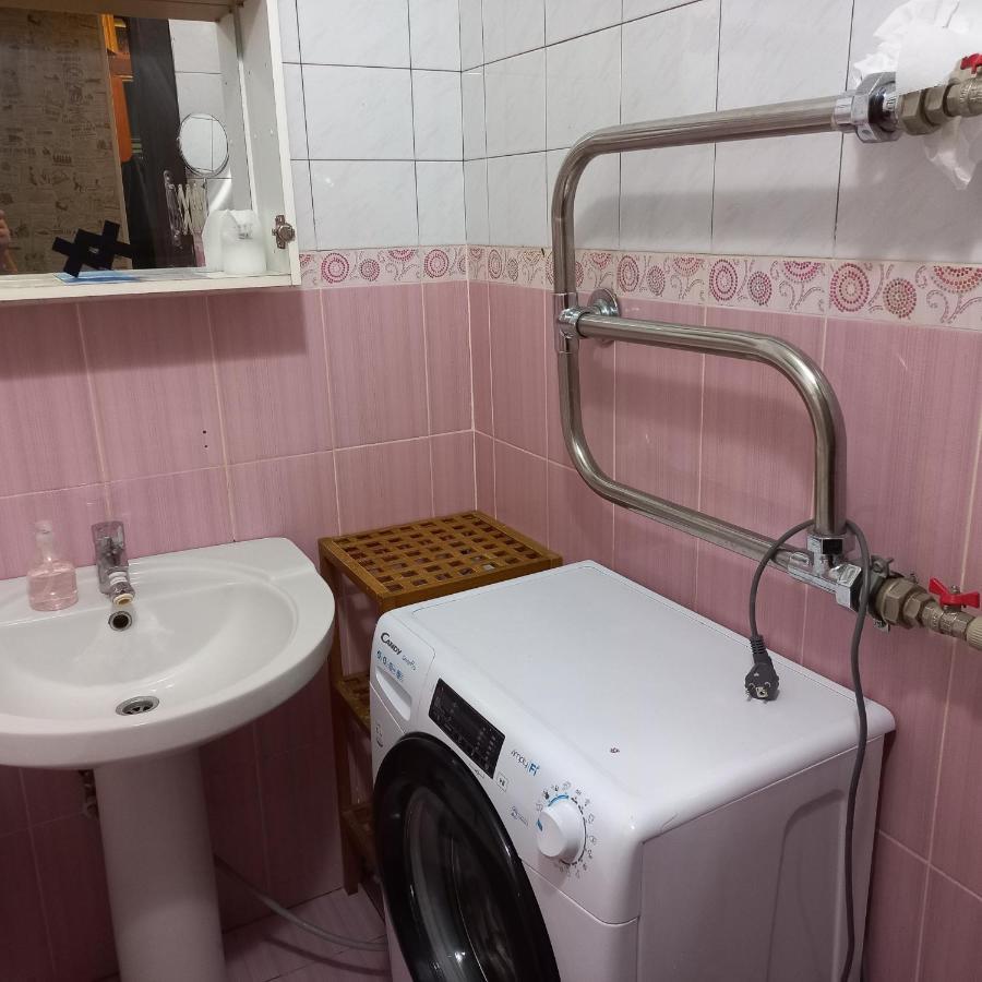 1К Квартира Антоновича. Олімпійська Kiev Extérieur photo