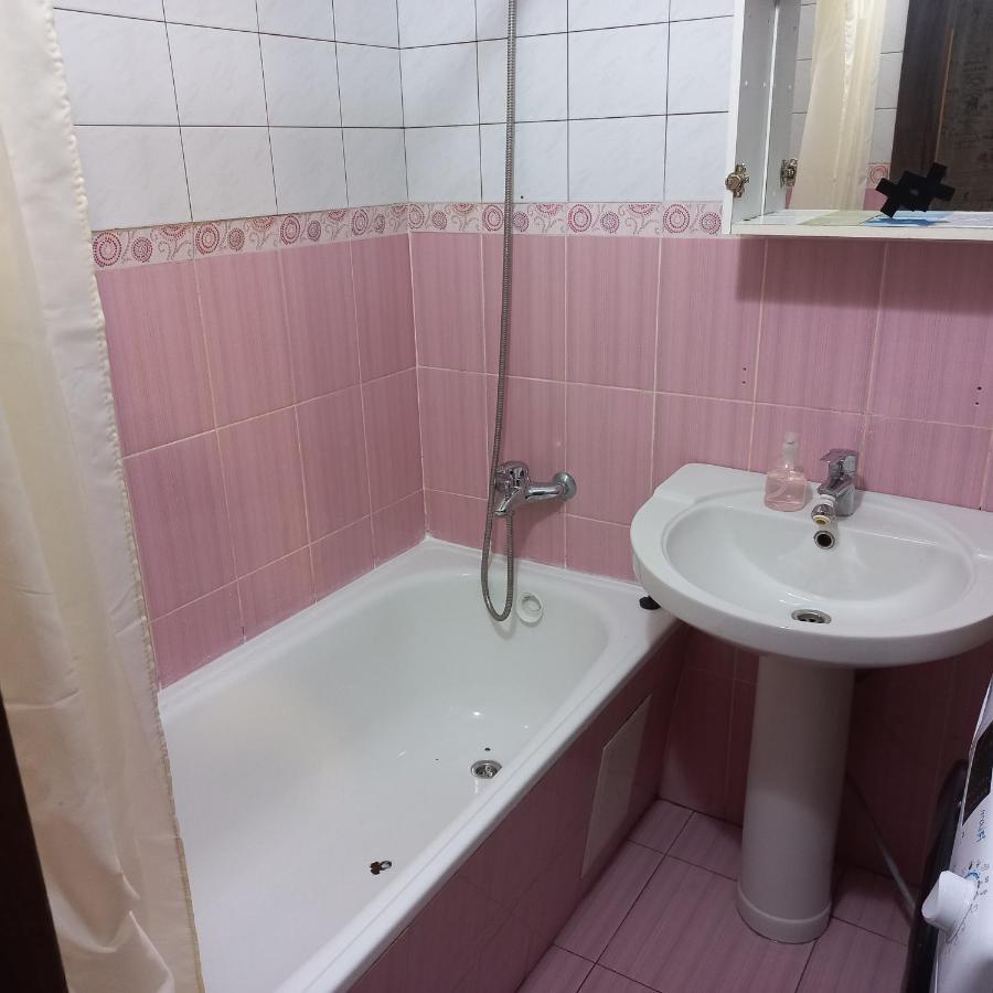 1К Квартира Антоновича. Олімпійська Kiev Extérieur photo